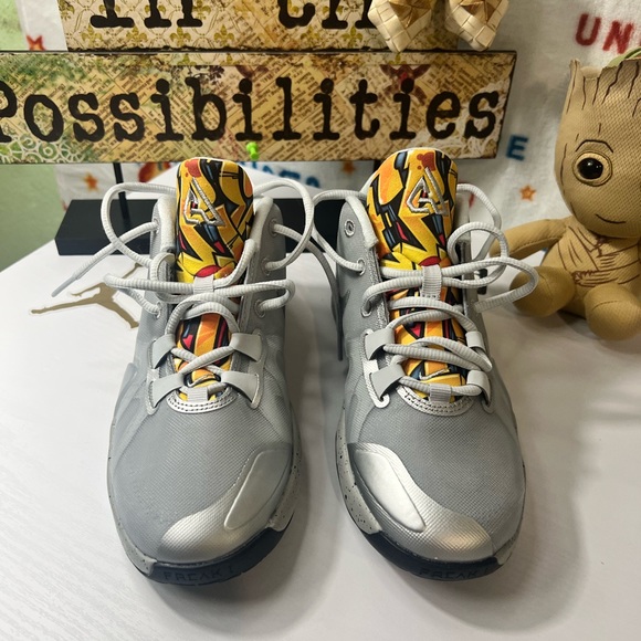 Nike Freak 1 GS, Metallic Silver. - Picture 10 of 13